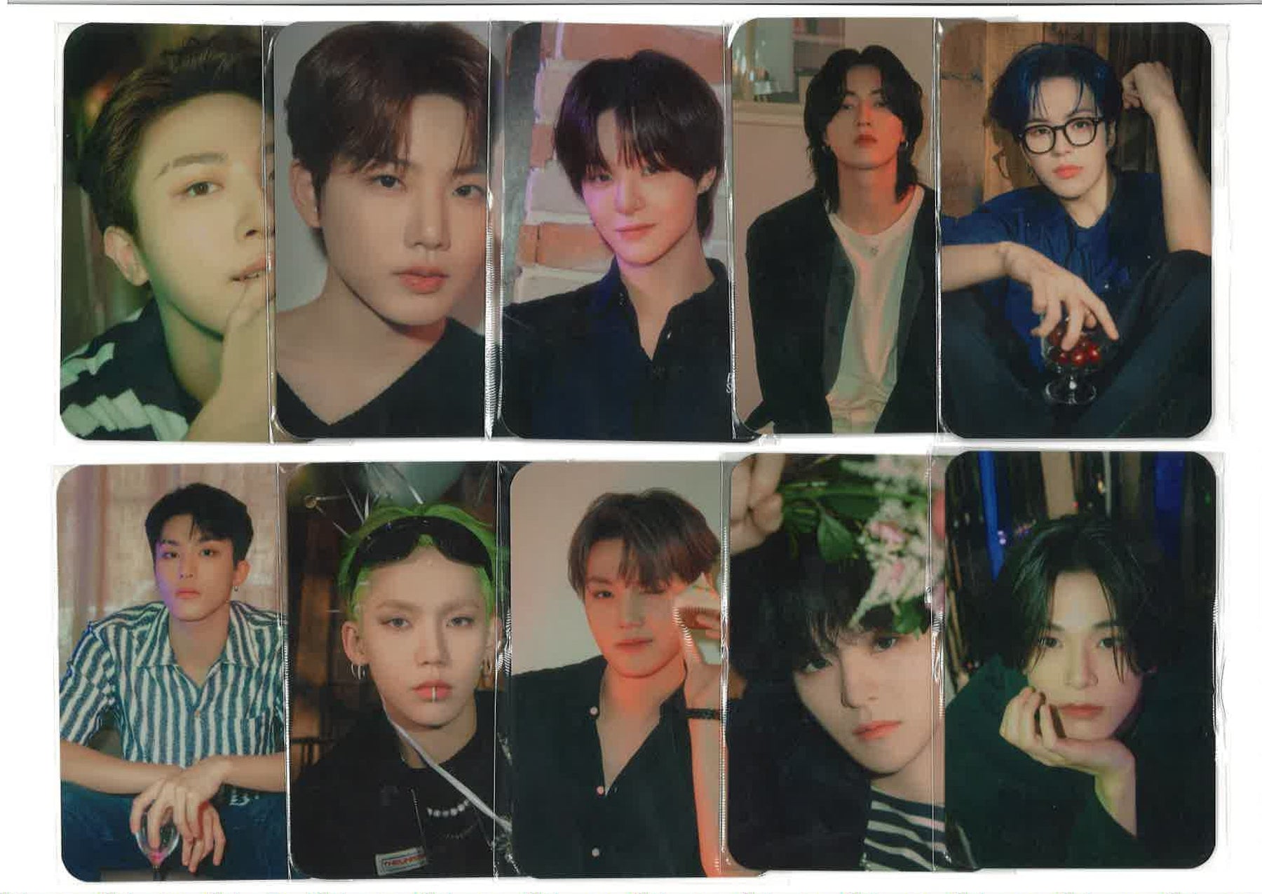 KPOPMERCH MD / GOODS TREASURE 4th Magazine CONCEPT photocard Set BLACK FRIDAY  - PHOTO CARD OFFICIAL SET